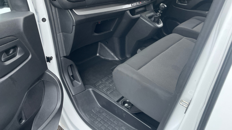 Vauxhall Vivaro L2 Diesel 1.5 Turbo D 120 Prime H1 Van